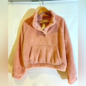 New - Aeropostale pink fuzzy jacket - size medium
